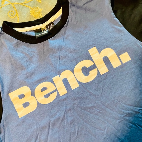 Bench - Picture 2 of 4